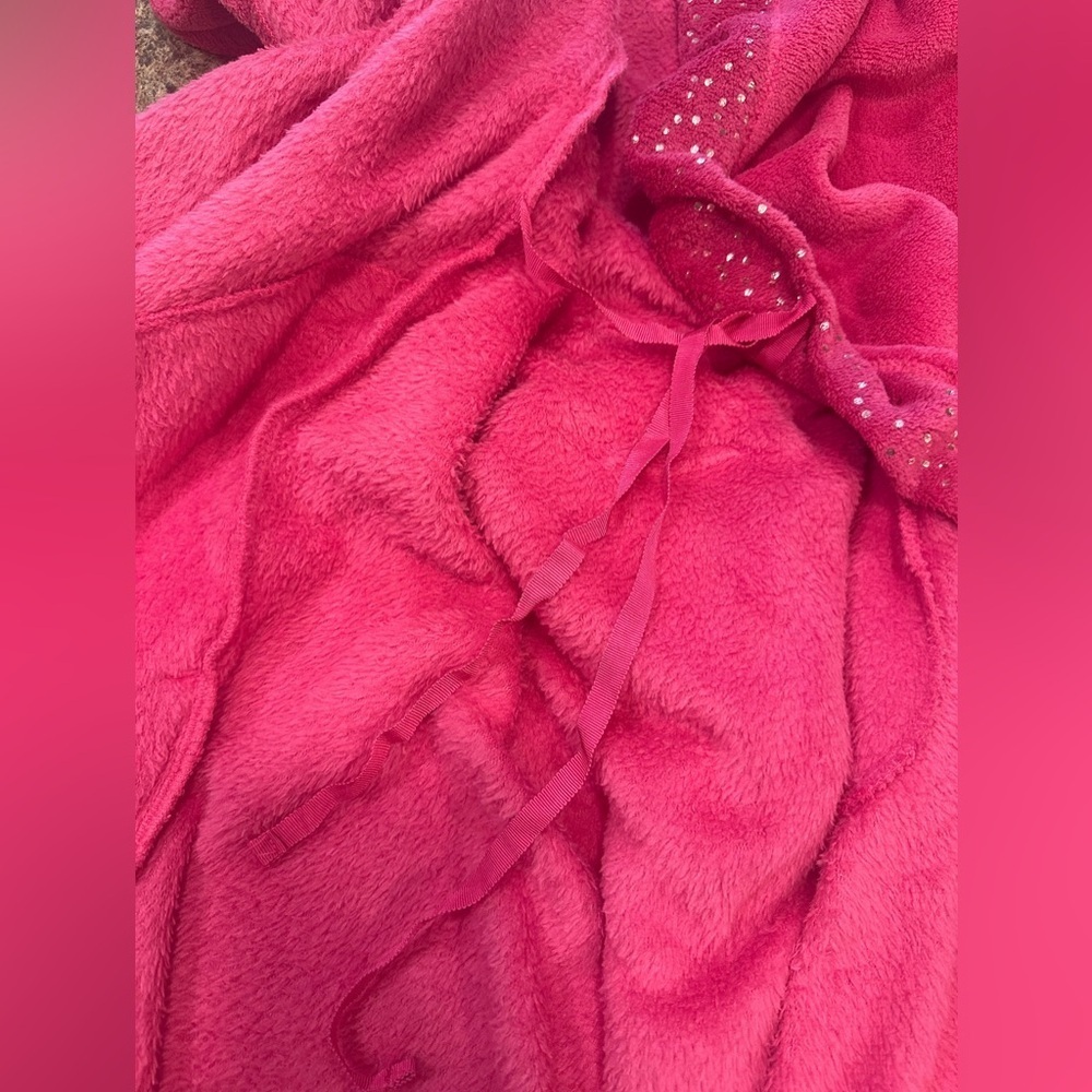 Ulta Beauty Robe Size L/XL Barbie Pink Shimmering Sequin Trim Along Shawl Cozy - Picture 8 of 14
